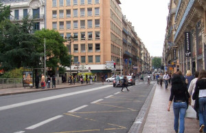 Улица в Тулузе, Франция. Фото 2 – фотографии Франции