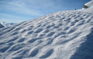 Снег в Брид-ле-Бэн, Франция – фотографии Франции