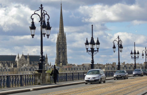 Мост в Бордо, Франция – фотографии Франции