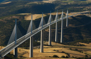 Вантовый мост Мийо́ (le Viaduc de Millau) – фотографии Франции