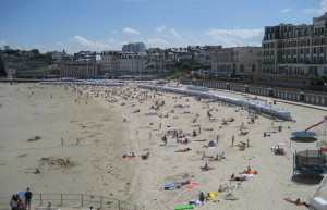 Пляж в Динарде, Франция. Фото 1 – фотографии Франции