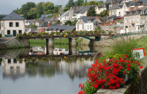 Дома в Жослене, Франция. Фото 1 – фотографии Франции