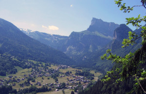 Деревня в Сикст-Фер-а-Шеваль, Франция – фотографии Франции