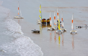 Лодки и парусники в Пленеф-Валь-Андре, Франция – фотографии Франции