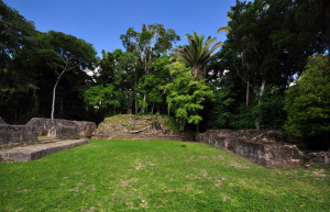 Комплекс пирамид Караколь – фотографии Белиза