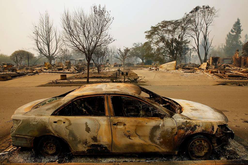 Пожары в Калифорнии уничтожили часть города Санта-Роза