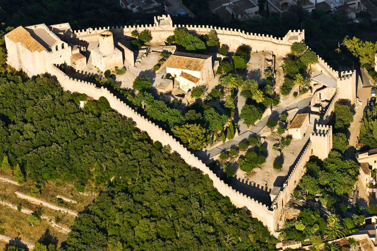 Замок Капдепера (Castell de Capdepera) Замок Капдепера (Castell de Capdepera)