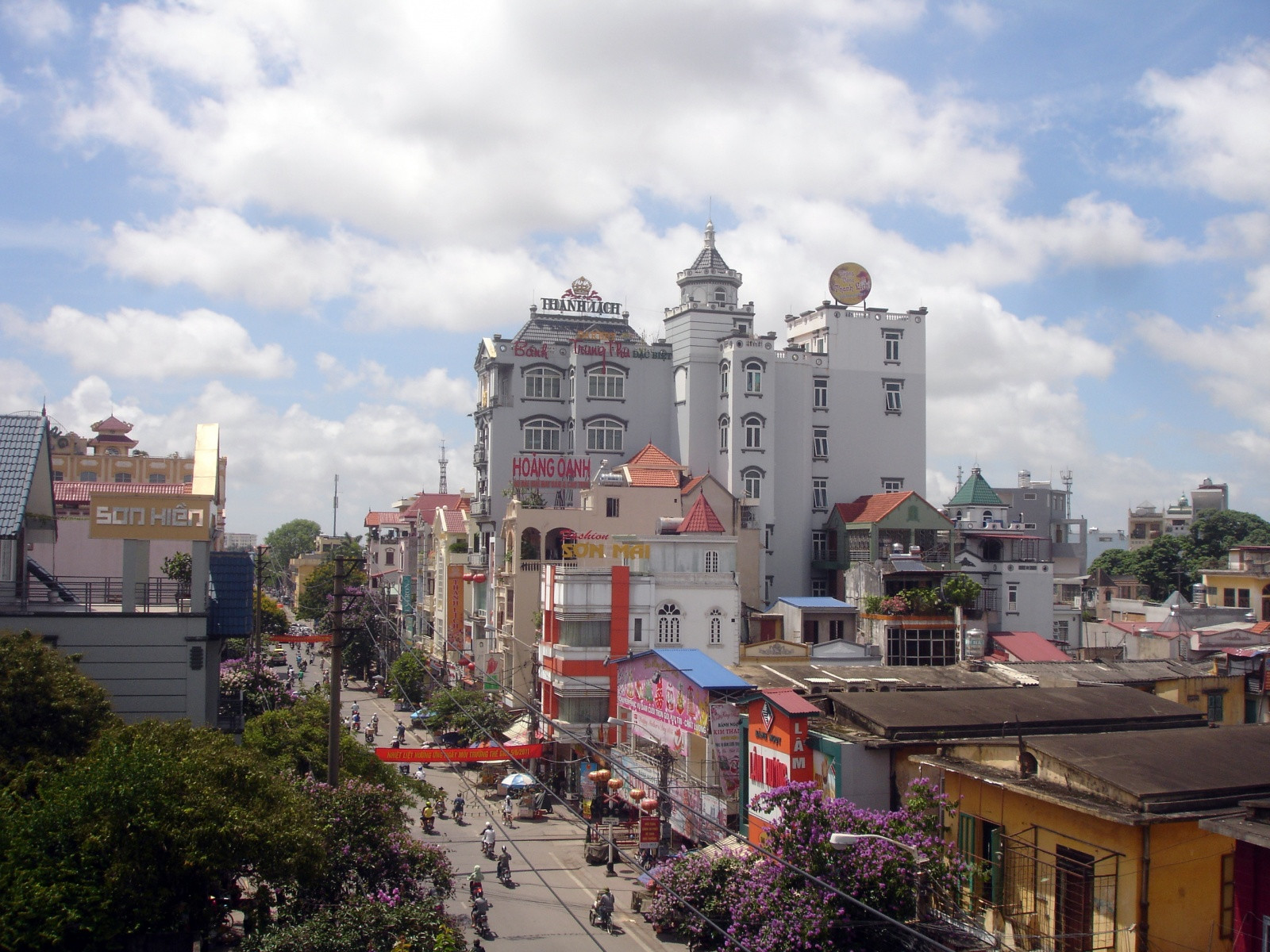 Вьеттел хайфон. Хайфон. Хайфон город. Hai phong Вьетнам. Хайфон достопримечательности.