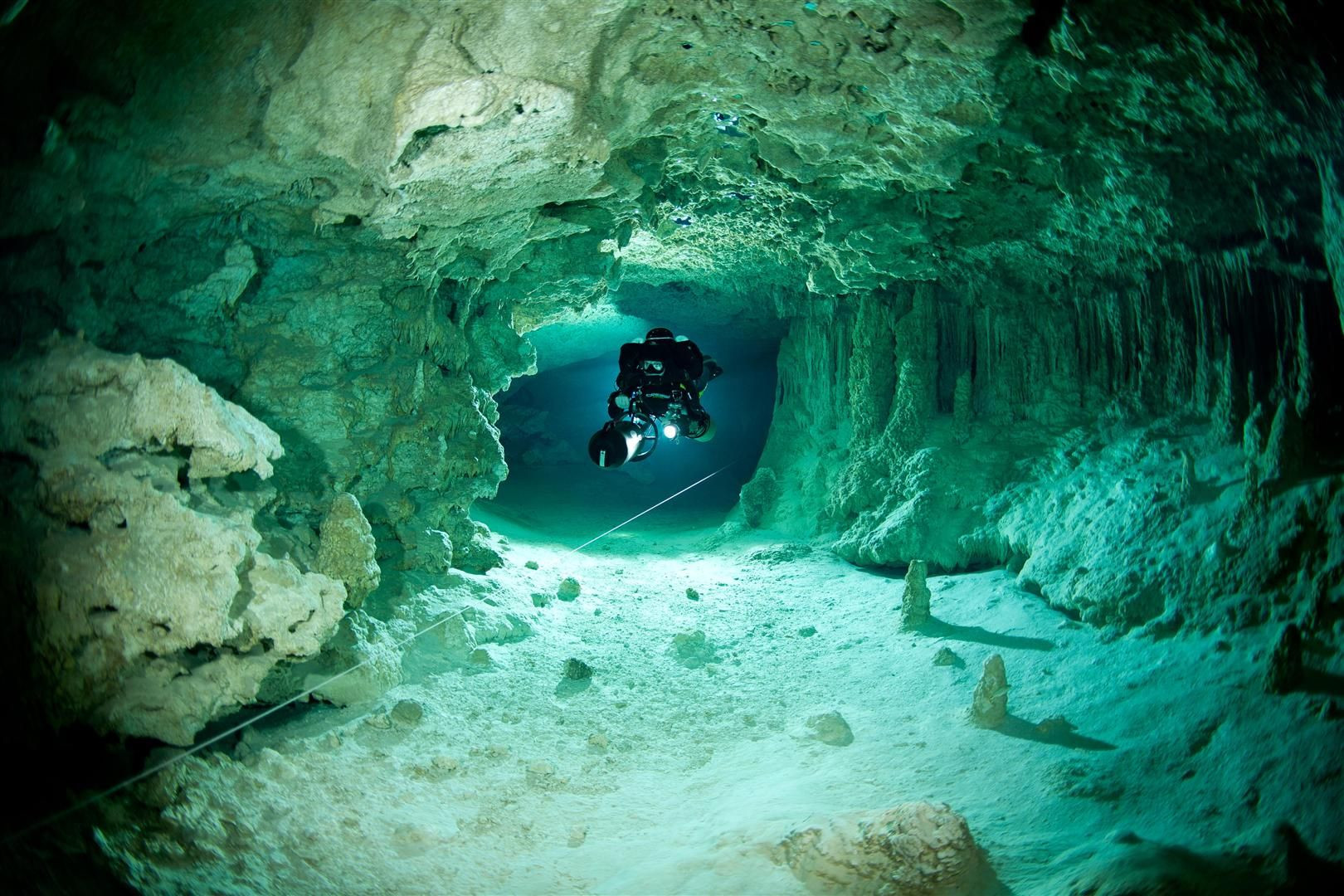 Underground lake. Ординская пещера Пермский край. Ординская подводная пещера. Ординская пещера дайвинг. Ординская пещера грот Кристальный.