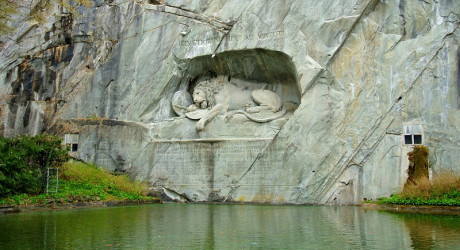 Умирающий лев в Люцерне