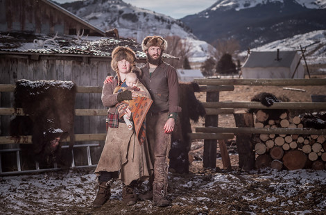 Энтузиасты в США отказываются от современных удобств, чтобы пожить и поохотиться как индейцы