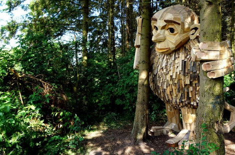 «Забытые гиганты» датского художника Томаса Дамбо