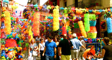 Изобретательные барселонцы "отрываются" на Fiesta Mayor de Gracia