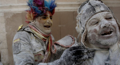 Дурацкие традиции: праздник Els Enfarinats или День дурака