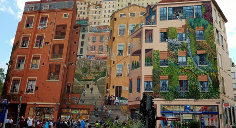 Огромные фрески «Trompe l’oeil» в жилых кварталах Лиона