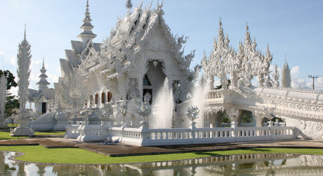 Современное чудо света Wat Rong Khun
