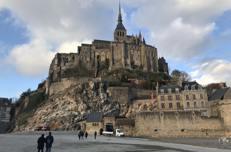 Поездка в замок Мон-Сен-Мише́ль во Франции