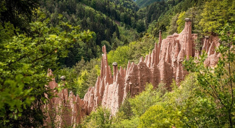 Земляные пирамиды Южного Тироля в Италии
