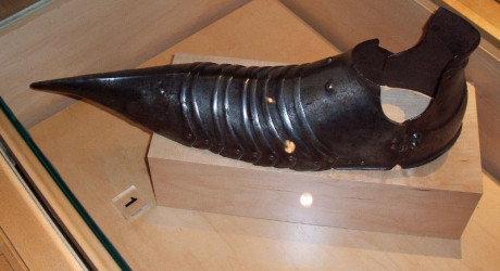 Музей обуви Бата в Торонто