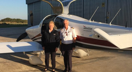 Пожилая пара из Англии совершила кругосветку на собственном самолете