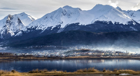 Нешуточная борьба за звание самого южного города в мире