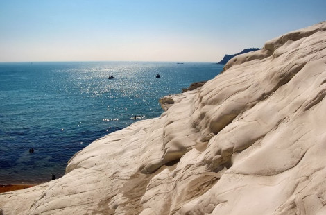 Белоснежная скала Scala dei Turchi в южной Сицилии
