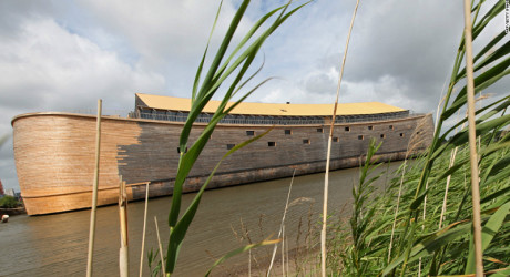 В Европе можно встретить 2 огромных Ноева ковчега