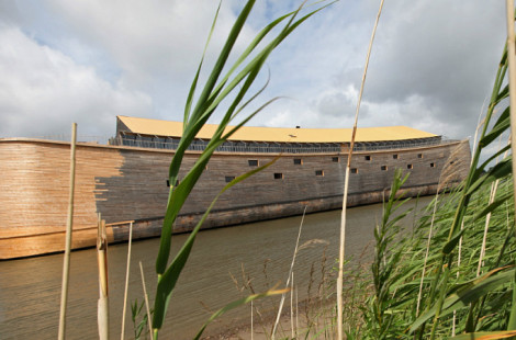 В Европе можно встретить 2 огромных Ноева ковчега