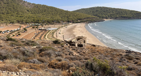 Пляж Инджекум (İncekum) в районе Aydıncık