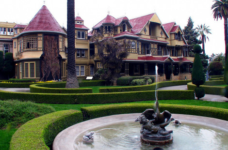 Дом Винчестеров — один из самых зловещих домов в США