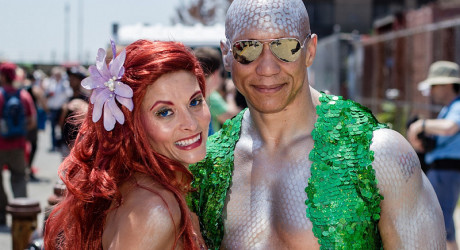 Парад русалок в Нью-Йорке