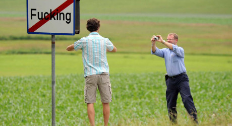 Австрийская деревня наконец поменяла свое нашумевшее название