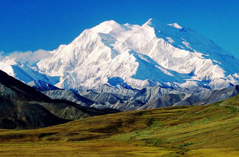 Какая самая высокая горная вершина на Аляске?