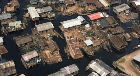 Ужасные условия жизни в трущобах Макоко в Нигерии