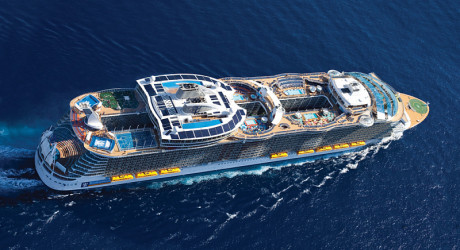 Самые большие круизные лайнеры мира