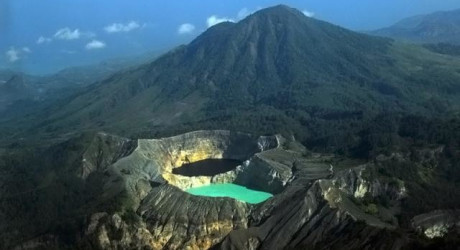 Вода желтая, вода красная – что это? Экологический коллапс или чудеса природы?