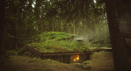 Backstuga – необычная землянка в Швеции для любителей эко-туризма