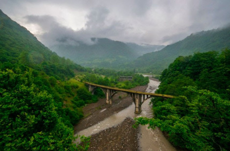 Заброшенная Абхазия — города призраки и дворцы былой элиты