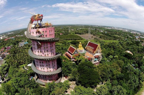 Ват Сампхан – невероятный храм дракона в Таиланде