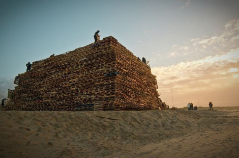 В Нидерландах создали один из самых больших костров в мире