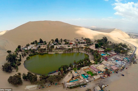 Уакачина – уникальный город-оазис посреди песчаных дюн Атакамы