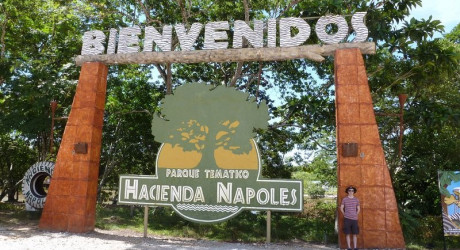 «Hacienda Napoles» – бывший дом Пабло Эскобара, который превратили в тематический парк развлечений