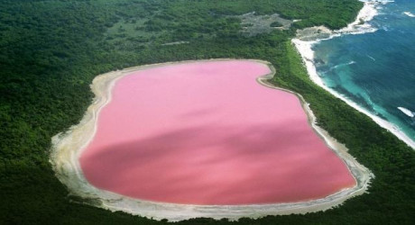 Самые необычные водоёмы мира