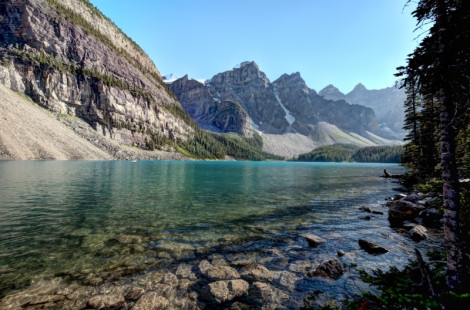 "Озеро Морейн в Долине десяти пиков – торжество красивой канадской природы"