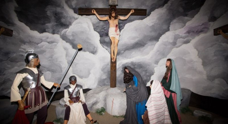 BibleWalk – христианский музей восковых фигур с обычными персонажами знаменитостей