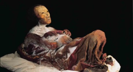 Мумия Хуанита 550 лет пролежала во льдах перуанских Анд