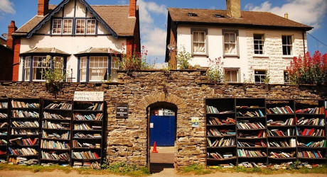 Хей-он-Уай – английский город книг, куда приезжают знаменитые писатели