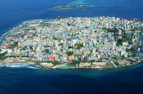 Мусорный остров на Мальдивах