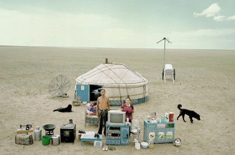 Фотограф из Китая делает снимки небогатых семей и всего их имущества