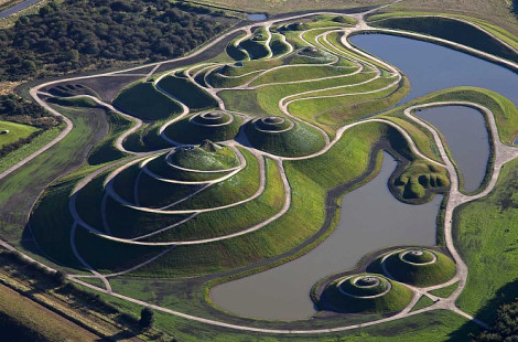 Сад космических размышлений в Шотландии